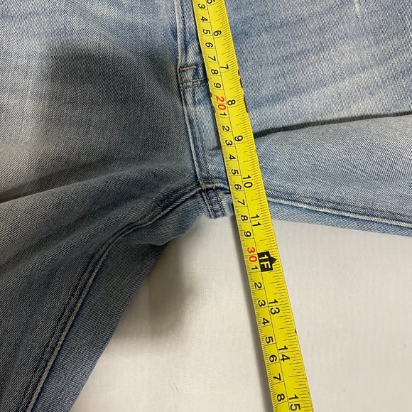 American Eagle Mom Jeans Womens Size 2 Blue Light Wash Denim Zip Fly - Picture 12 of 12